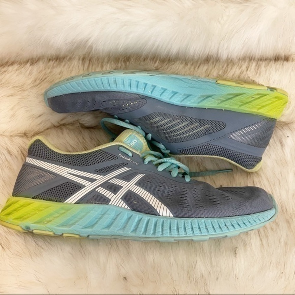 ASICS FuzeX Lyte Running Shoes
Size 9.5